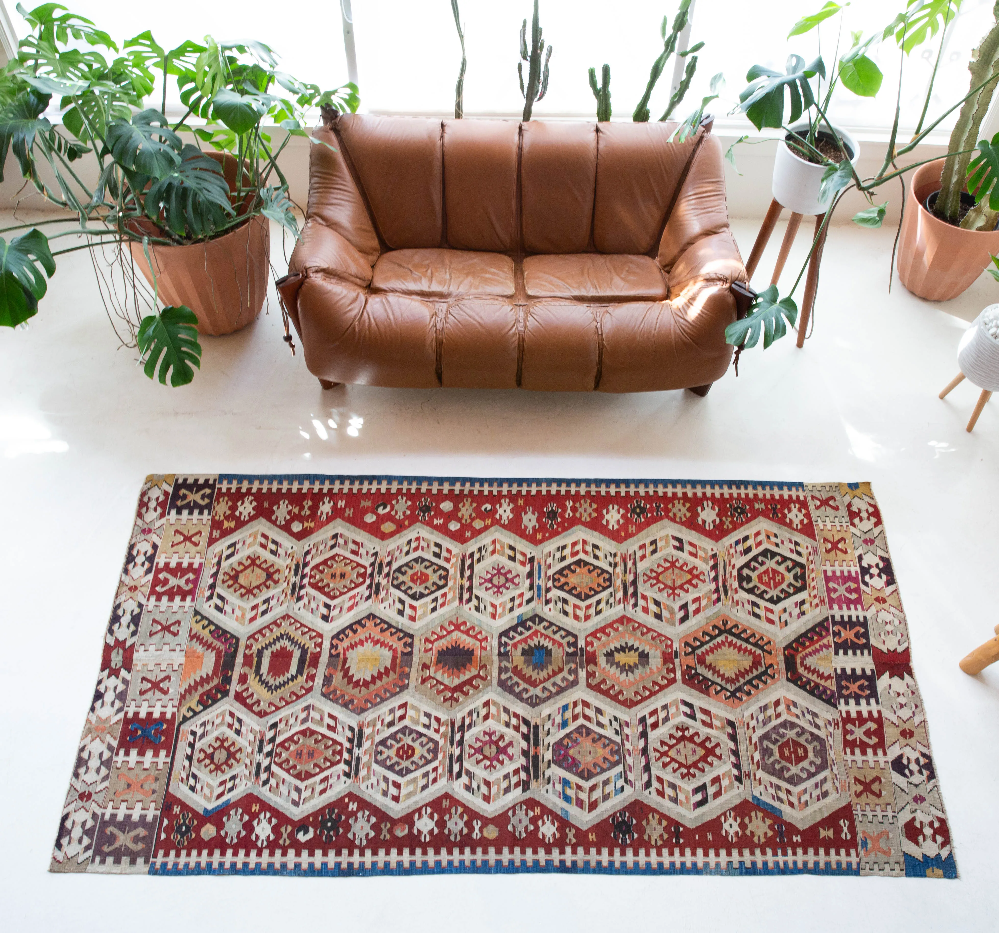 Antique Aydin Kilim Rug 4'9"x8'11"