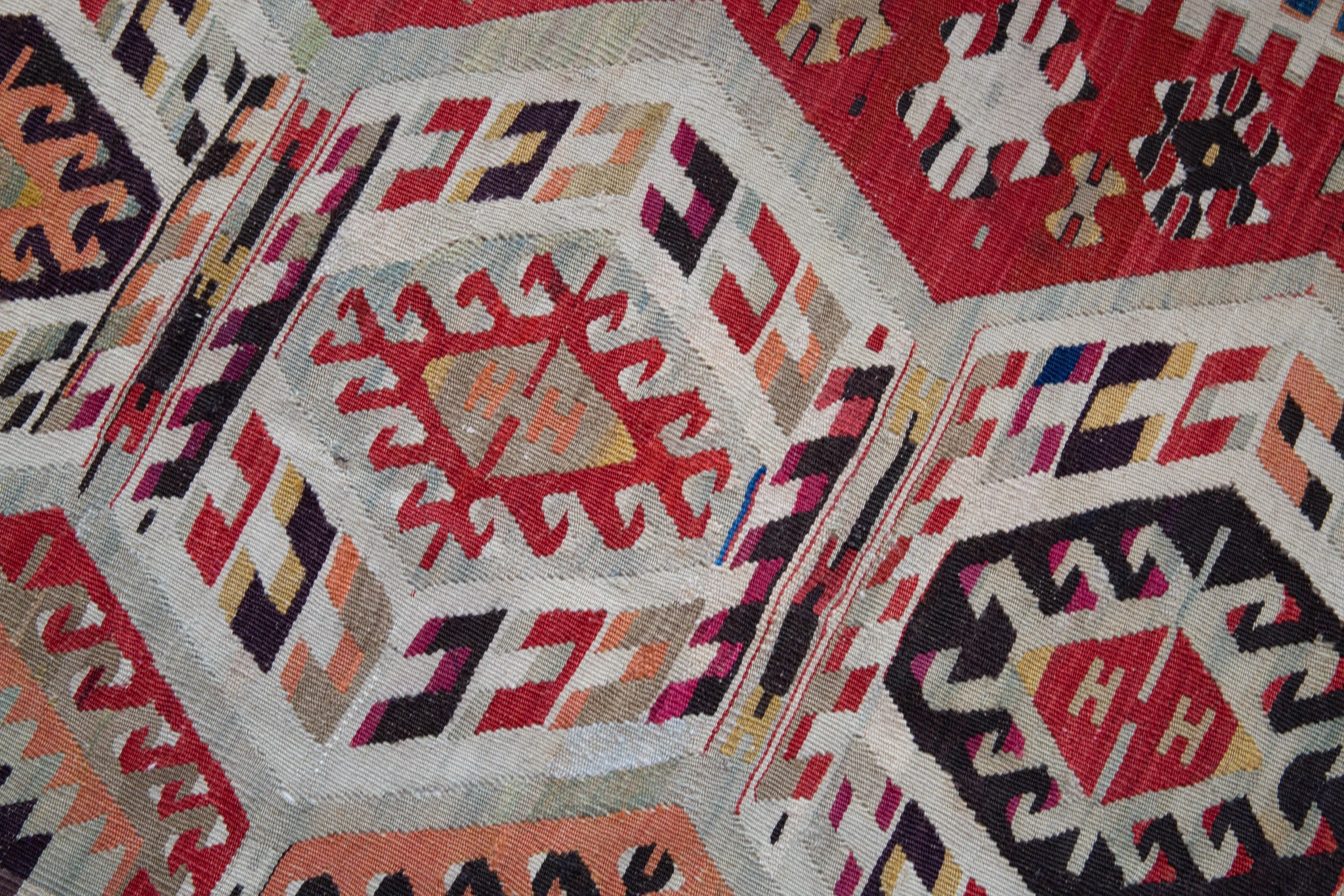 Antique Aydin Kilim Rug 4'9"x8'11"