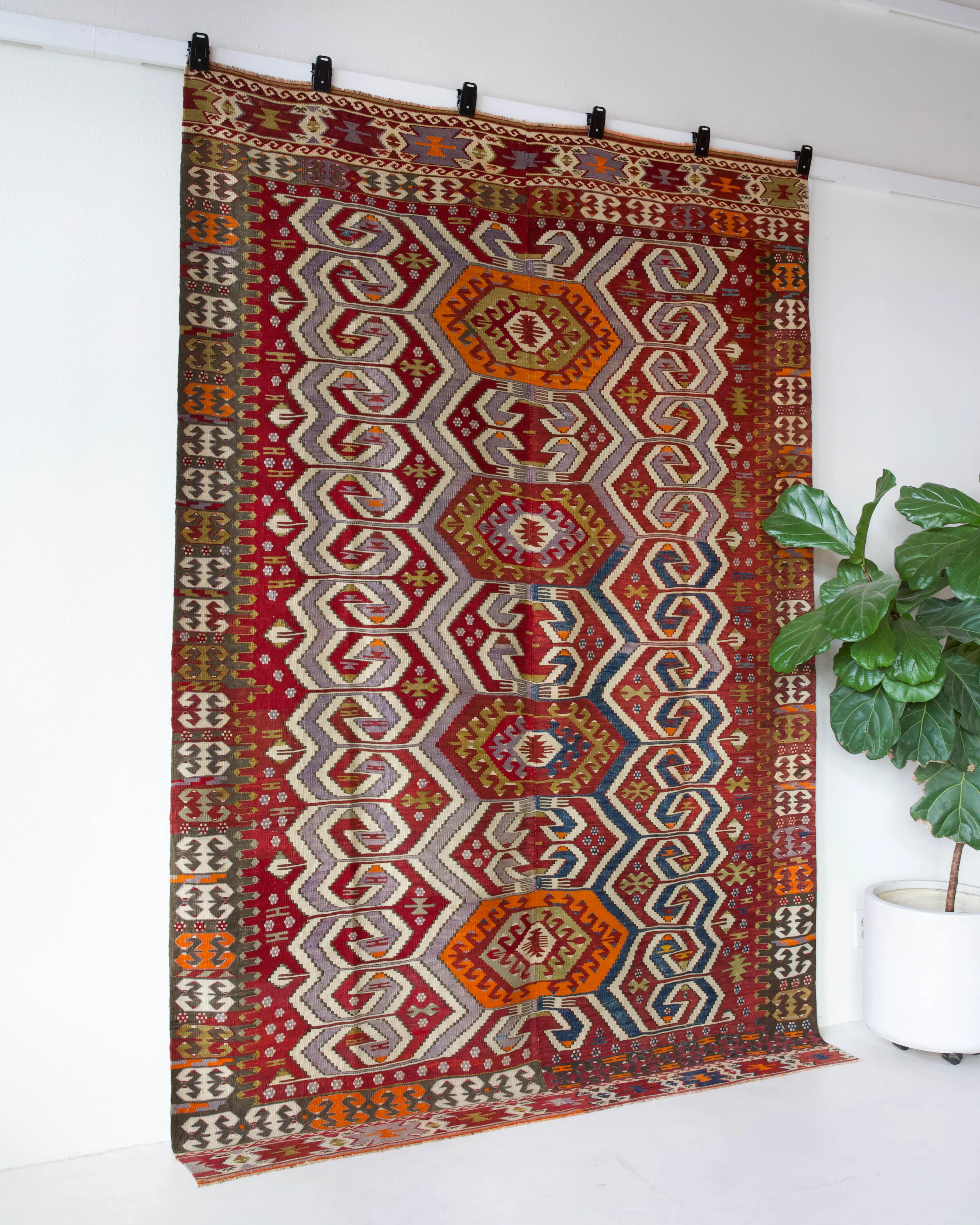 Semi-antique Aydin Kilim Rug 6'7"x9'7"