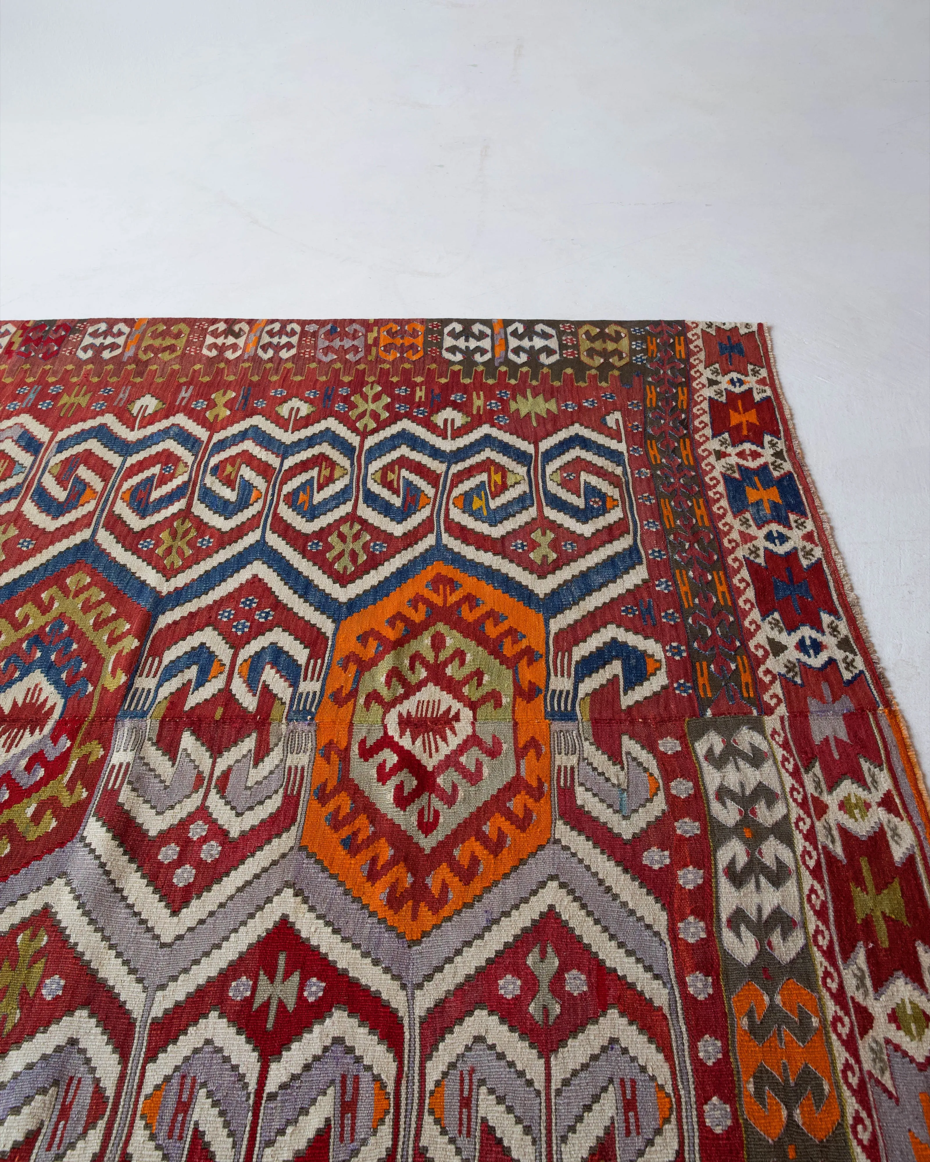 Semi-antique Aydin Kilim Rug 6'7"x9'7"