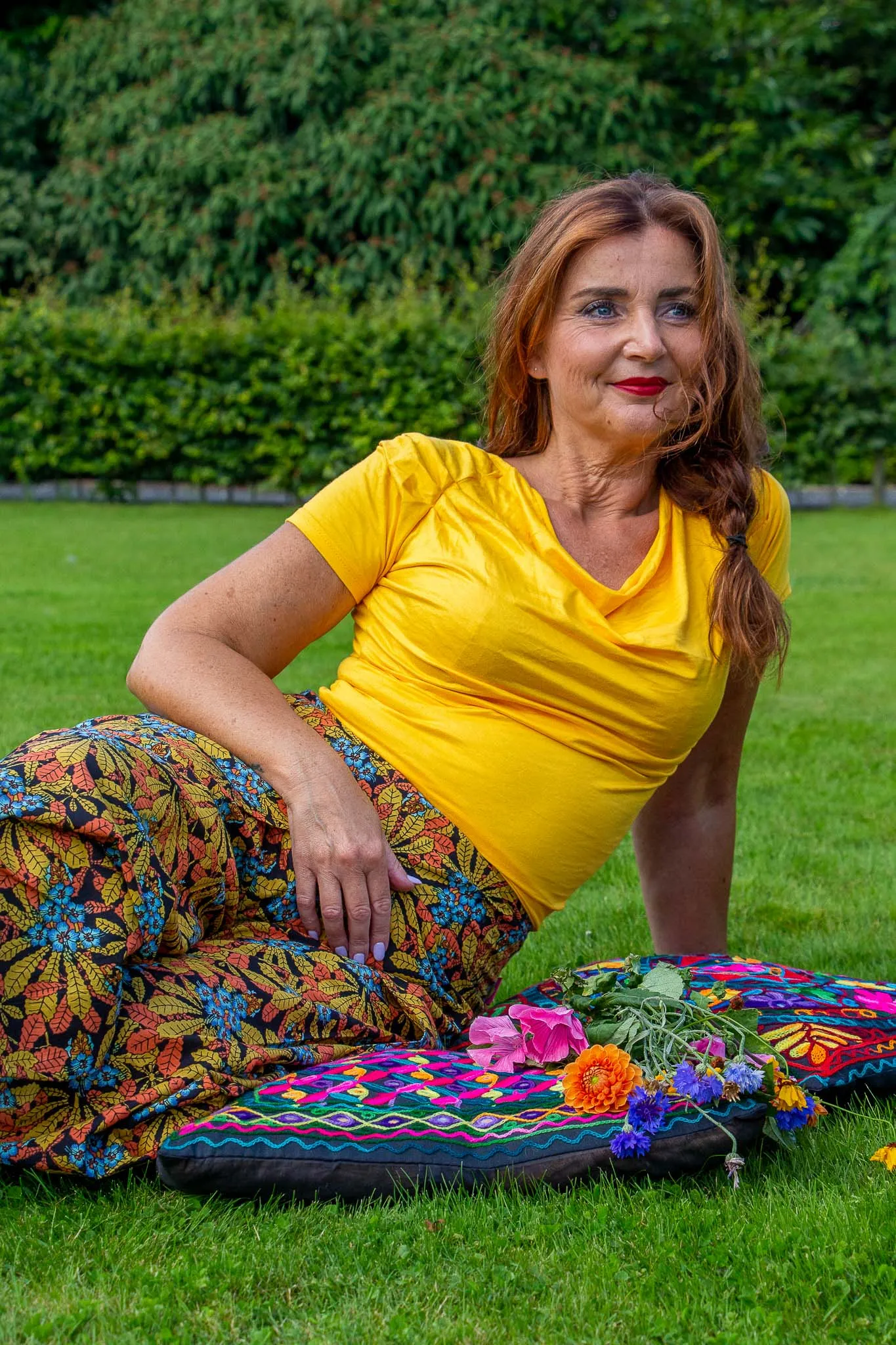 Stretch waterfall top -short sleeves - warm yellow