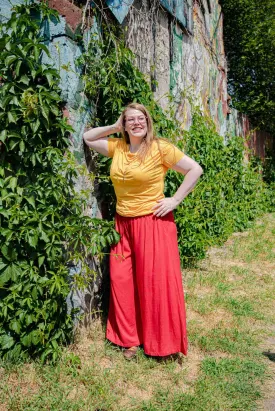 Stretch waterfall top -short sleeves - warm yellow