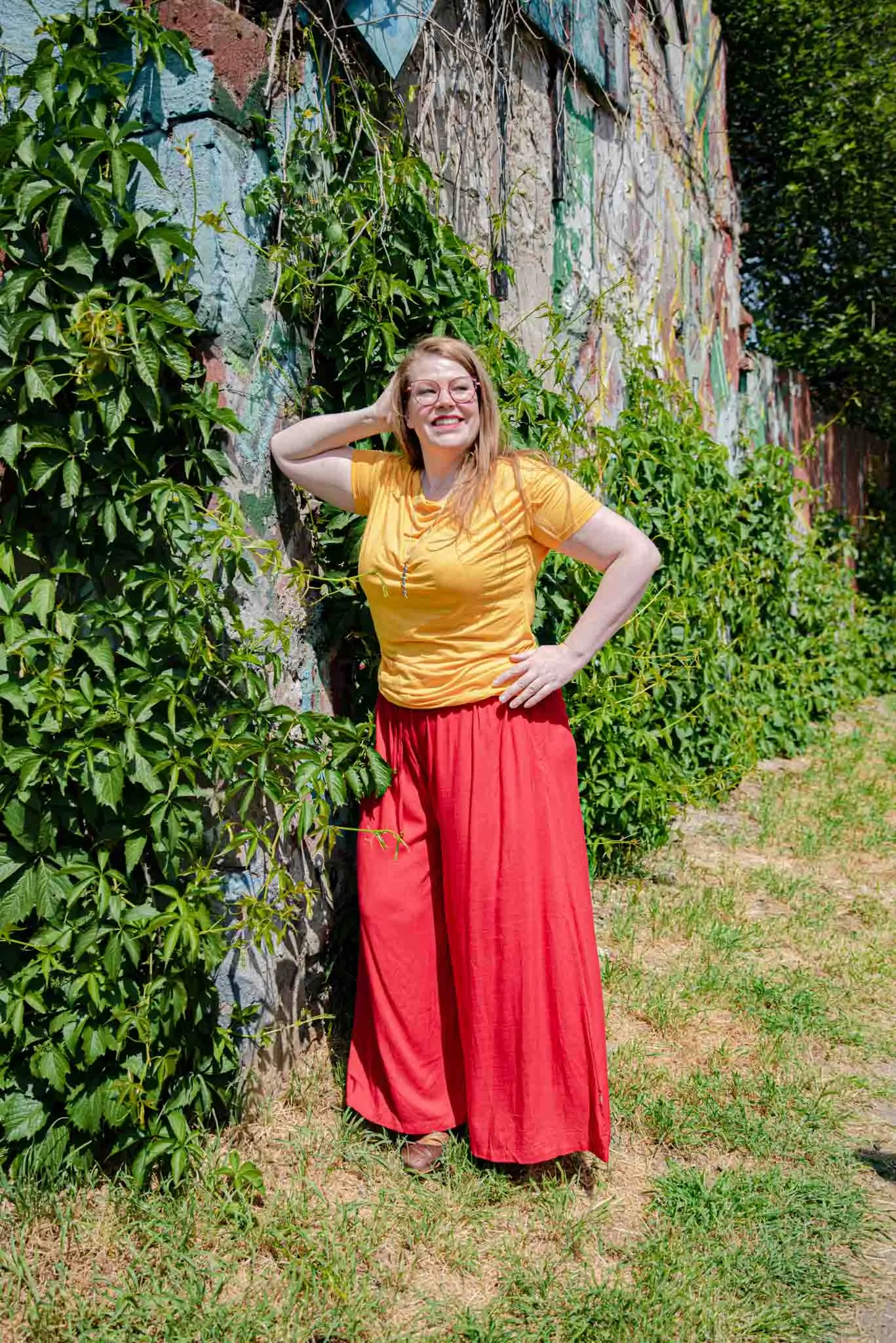 Stretch waterfall top -short sleeves - warm yellow
